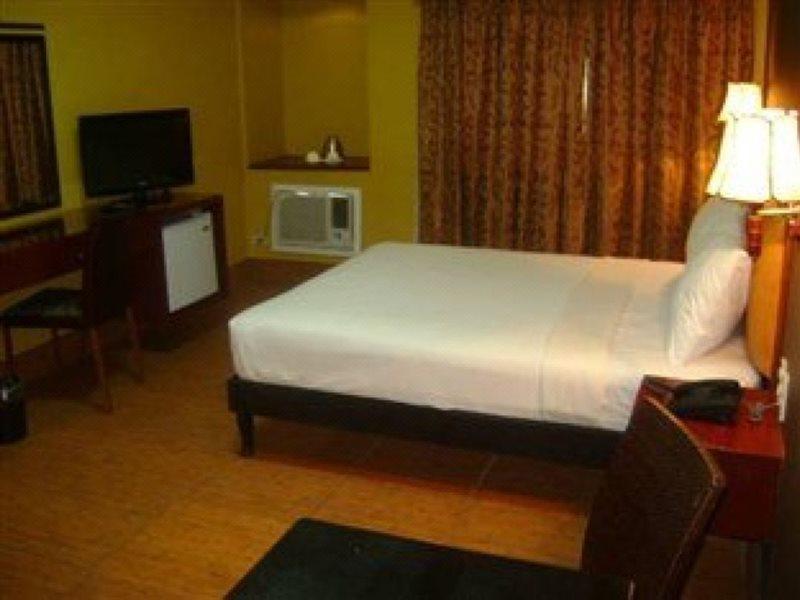 พามูลินาเว็นโฮเต็ล Hotel ลาวัก ภายนอก รูปภาพ