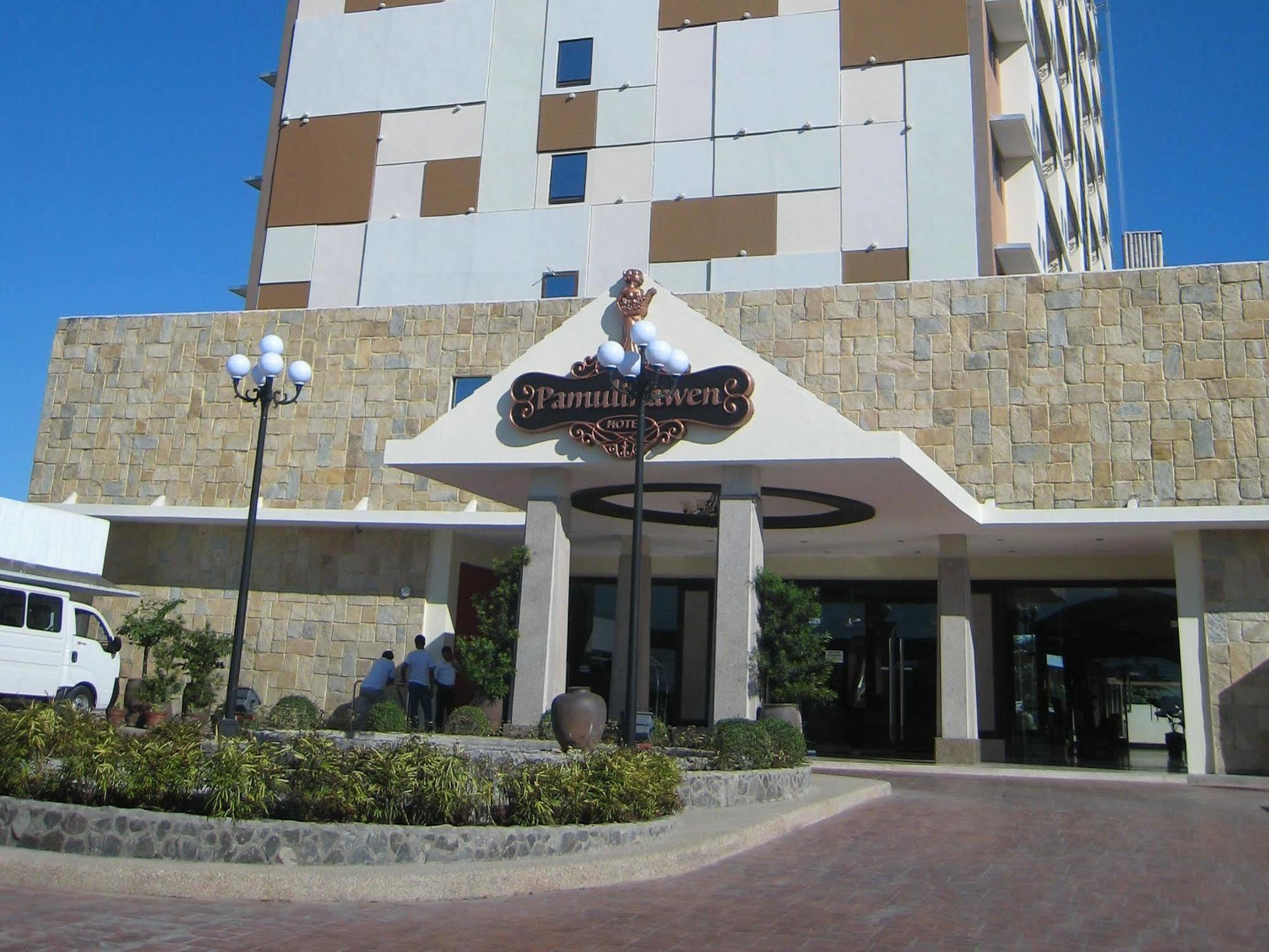 พามูลินาเว็นโฮเต็ล Hotel ลาวัก ภายนอก รูปภาพ