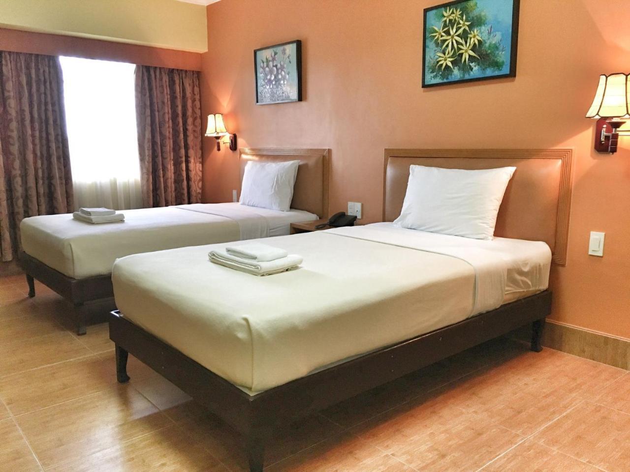 พามูลินาเว็นโฮเต็ล Hotel ลาวัก ภายนอก รูปภาพ